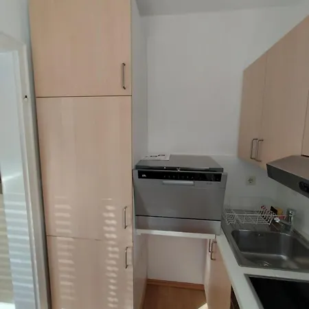 1,5-zi-wohnung Muenchen Pasing Mit Tg-stellplatz Διαμέρισμα *