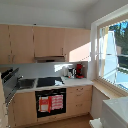 Διαμέρισμα 1,5-zi-wohnung Muenchen Pasing Mit Tg-stellplatz Niederdorla