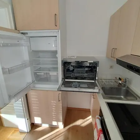 1,5-zi-wohnung Muenchen Pasing Mit Tg-stellplatz Διαμέρισμα *