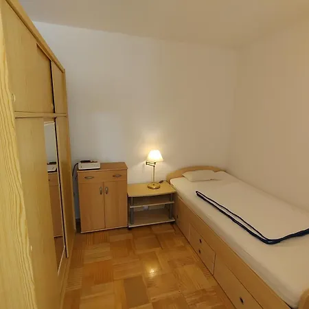 1,5-zi-wohnung Muenchen Pasing Mit Tg-stellplatz Διαμέρισμα Niederdorla